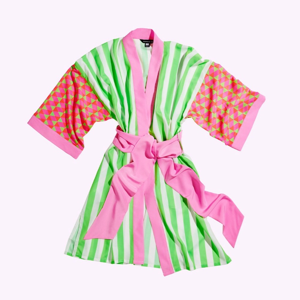 Drunk Elephant Robe - Eco Friendly!